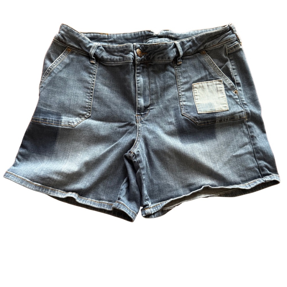 The Limited Stretch Denim Shorts – Size 18 – Good Condition
